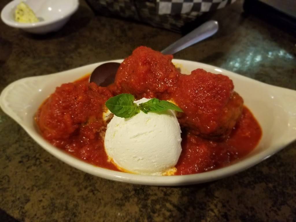 Ninos Italian Restaurant | restaurant | 32652 Center Ridge Rd, North Ridgeville, OH 44039, USA | 4403539580 OR +1 440-353-9580