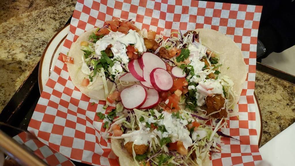 Mariscos Uruapan | restaurant | 10940 Limonite Ave, Mira Loma, CA 91752, USA | 9514795910 OR +1 951-479-5910