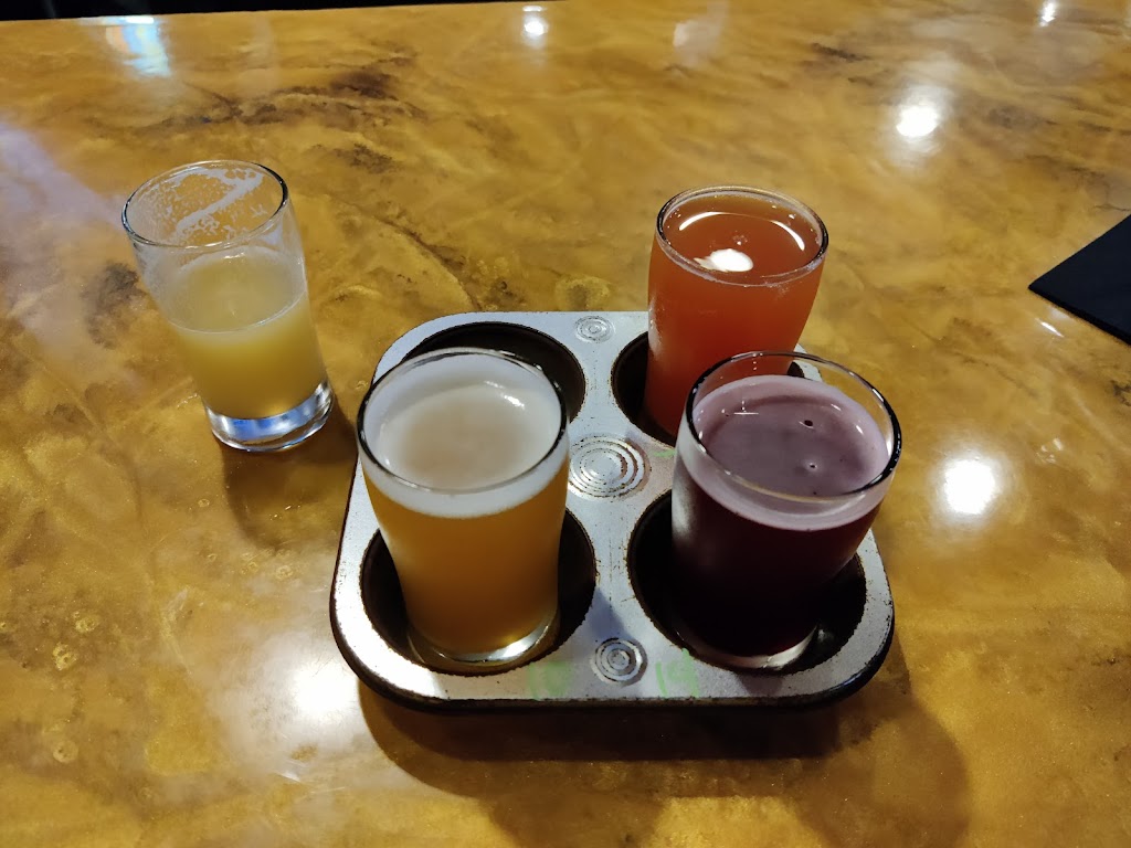 Tombstone Brewing Company | restaurant | 3935 E Thomas Rd, Phoenix, AZ 85018, USA | 6023687295 OR +1 602-368-7295