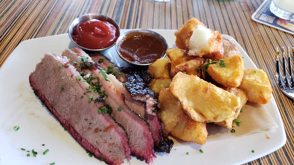 HopSaint Brewing Company | restaurant | 5160 W 190th St, Torrance, CA 90503, USA | 3102144677 OR +1 310-214-4677