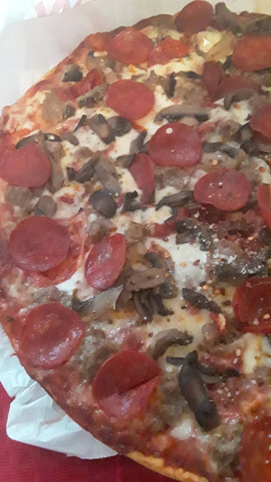 Hups Pizza | restaurant | 5400 W Hampton Ave, Milwaukee, WI 53218, USA | 4144617510 OR +1 414-461-7510