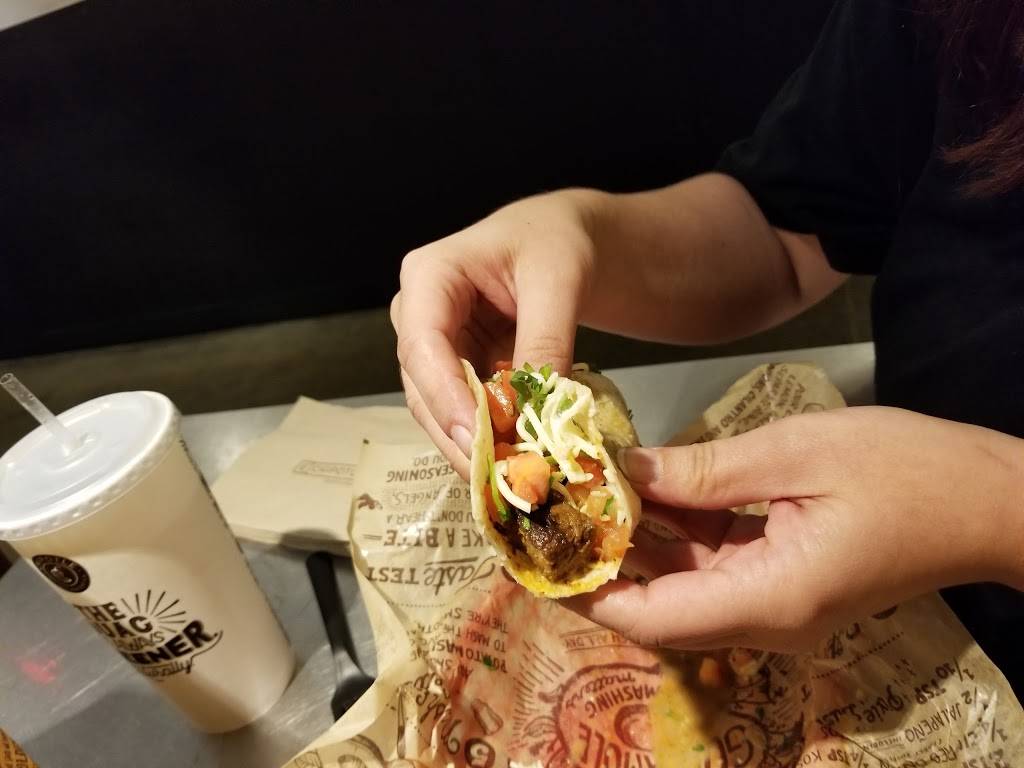 Chipotle Mexican Grill | restaurant | 499 N Green River Rd Ste A, Evansville, IN 47715, USA | 8124714973 OR +1 812-471-4973