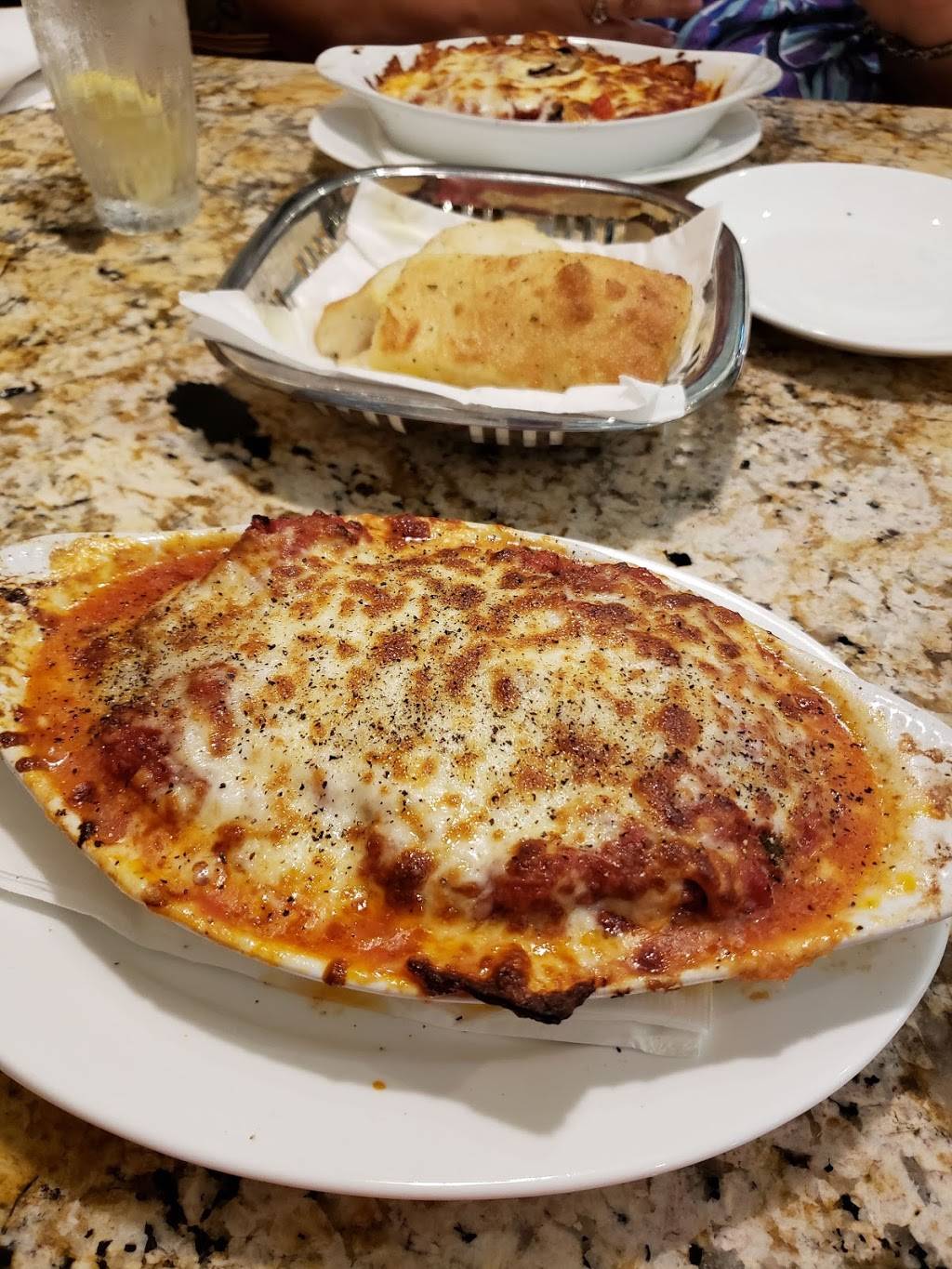 Antonios Piccolo Ristorante | restaurant | 31735 Plymouth Rd, Livonia, MI 48150, USA | 7345138000 OR +1 734-513-8000