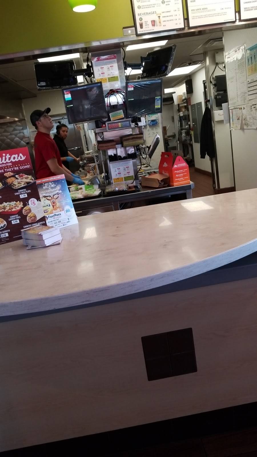 Del Taco | meal takeaway | 135 N Stephanie St, Henderson, NV 89074, USA | 7028561886 OR +1 702-856-1886