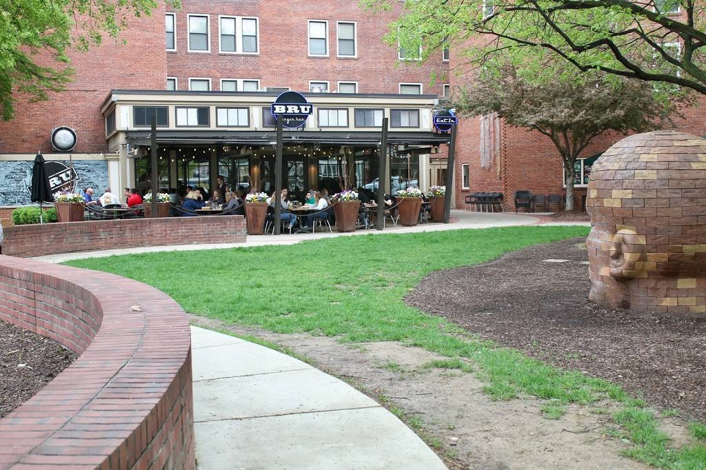 Bru Burger Bar - Indianapolis | restaurant | 410 Massachusetts Ave, Indianapolis, IN 46204, USA | 3176354278 OR +1 317-635-4278