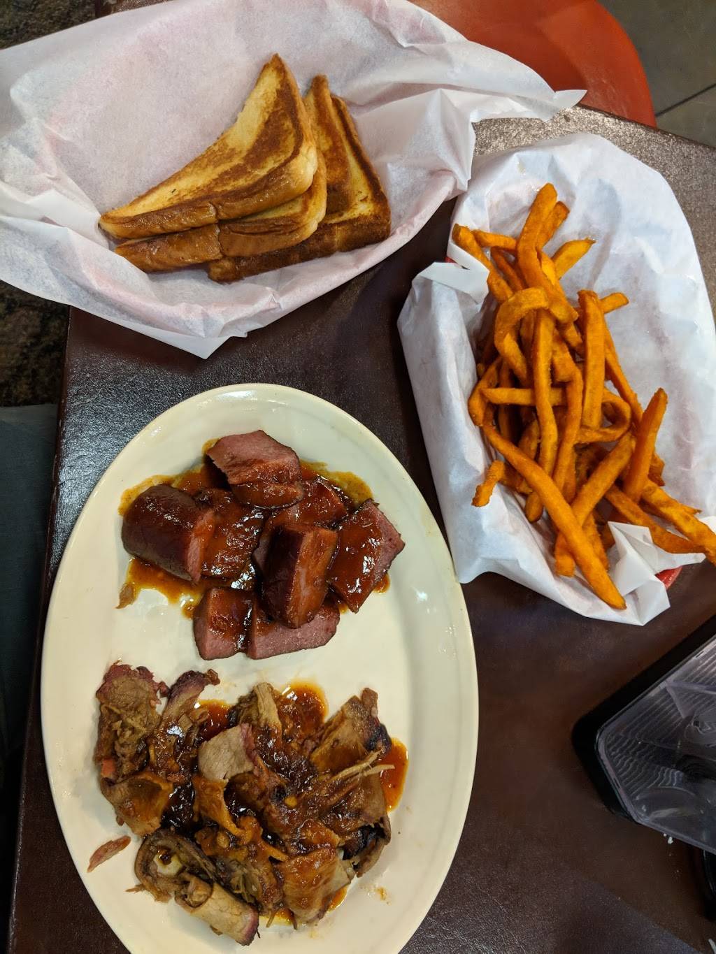 Mr Powdrells Barbeque | restaurant | 11301 Central Ave NE, Albuquerque, NM 87123, USA | 5052986766 OR +1 505-298-6766