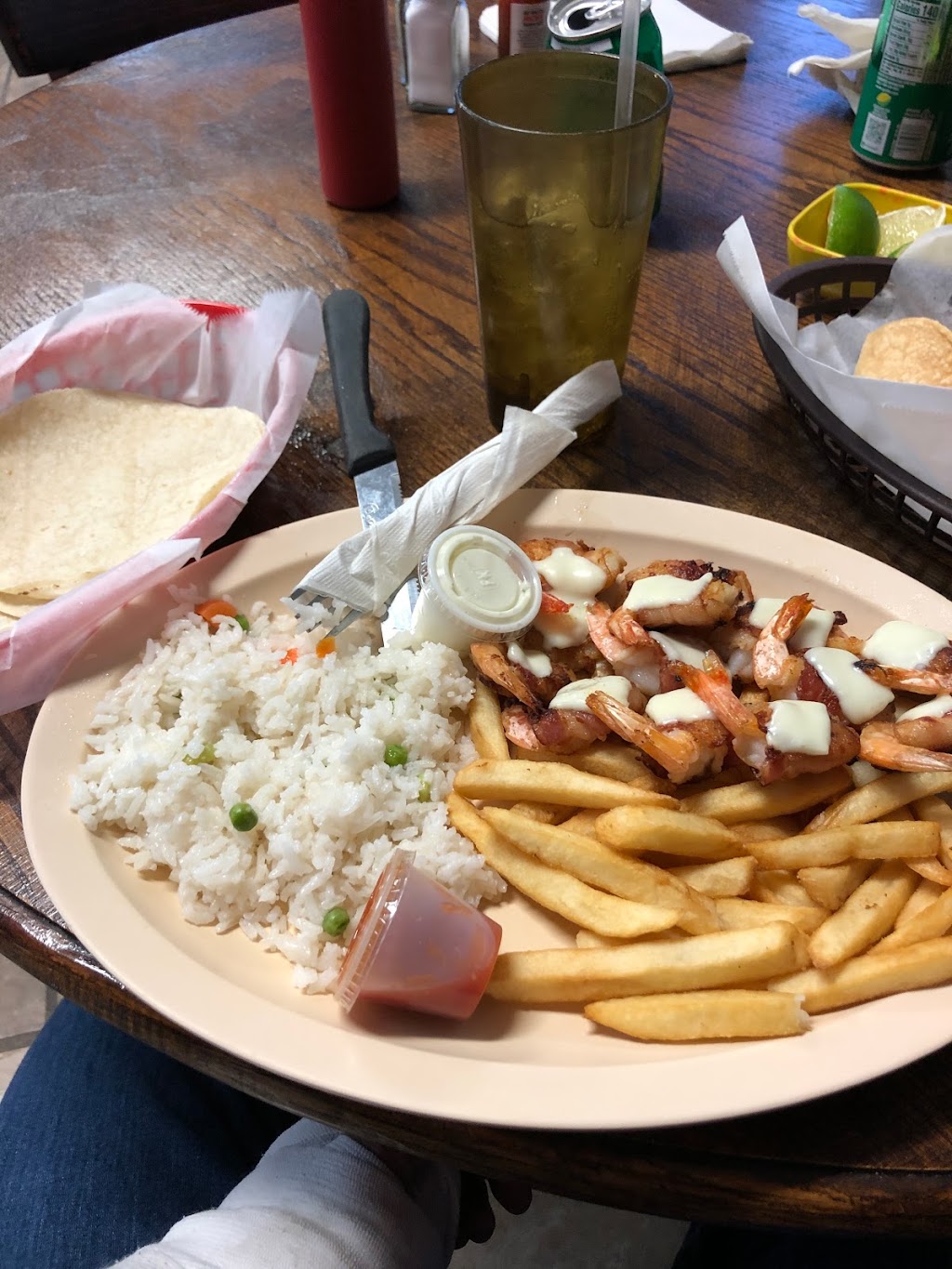 Blue Marlin Restaurant | restaurant | 2680 US-77, San Benito, TX 78586, USA | 9563994778 OR +1 956-399-4778