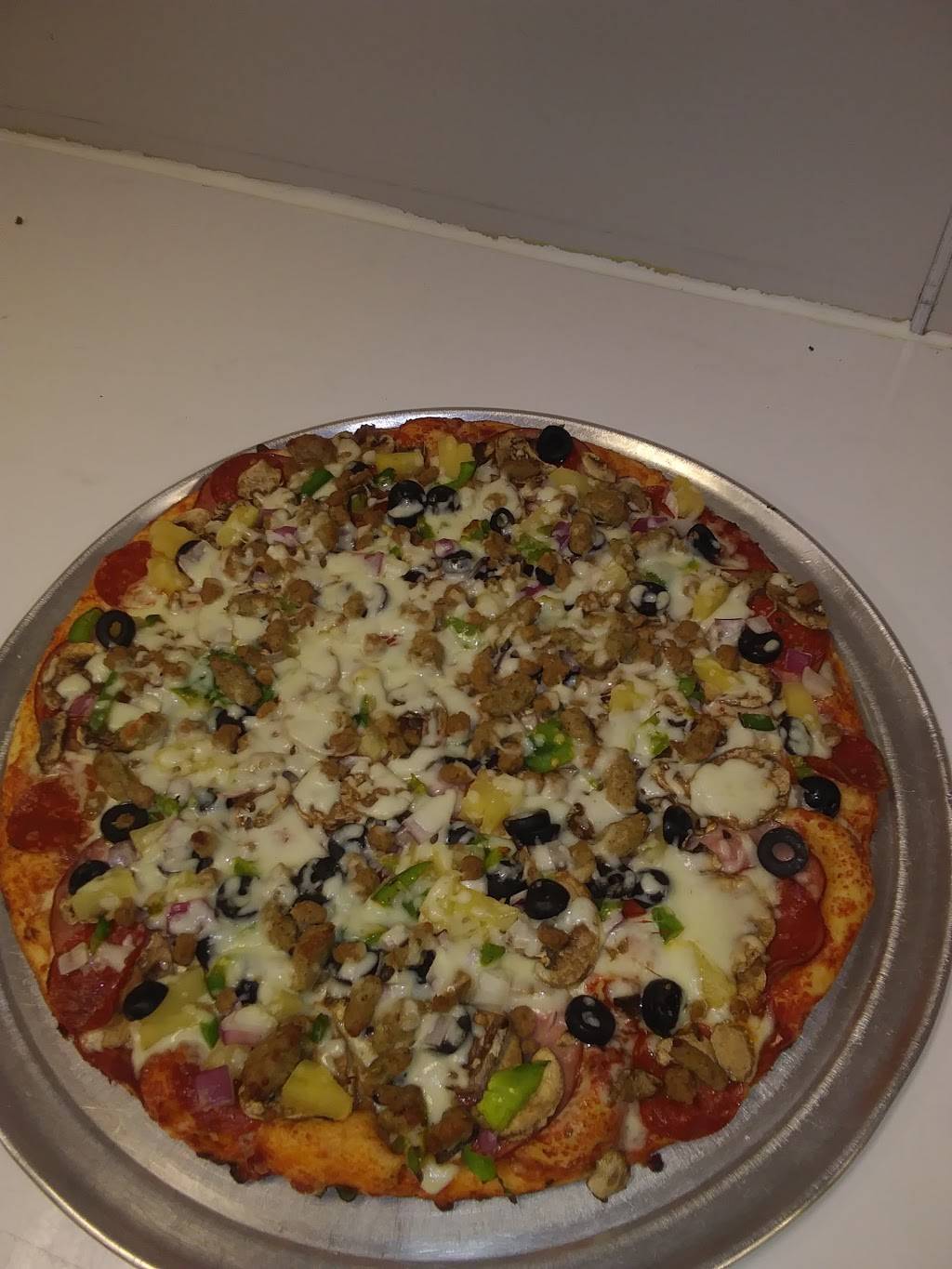 Lone Elder Pizza | restaurant | 207 SW 1st Ave, Canby, OR 97013, USA | 5032661888 OR +1 503-266-1888