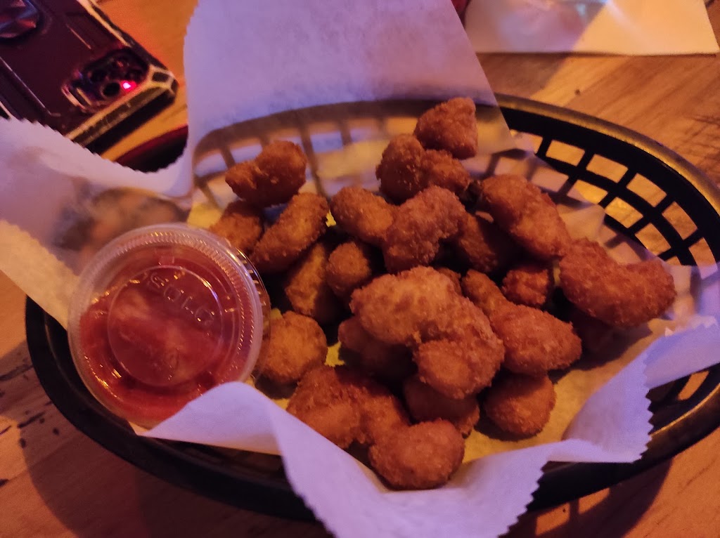 Uncle Rays Place | restaurant | 24502 W Warren St, Dearborn Heights, MI 48127, USA | 3135623309 OR +1 313-562-3309