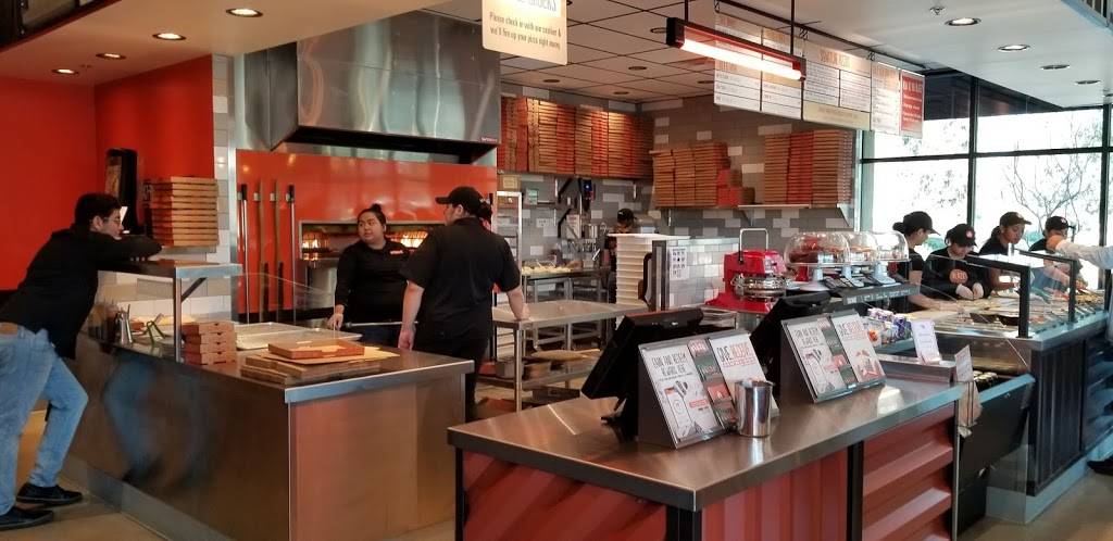 Blaze Pizza | meal takeaway | 10920 Magnolia Ave Suite 107, Riverside, CA 92505, USA | 9514745855 OR +1 951-474-5855