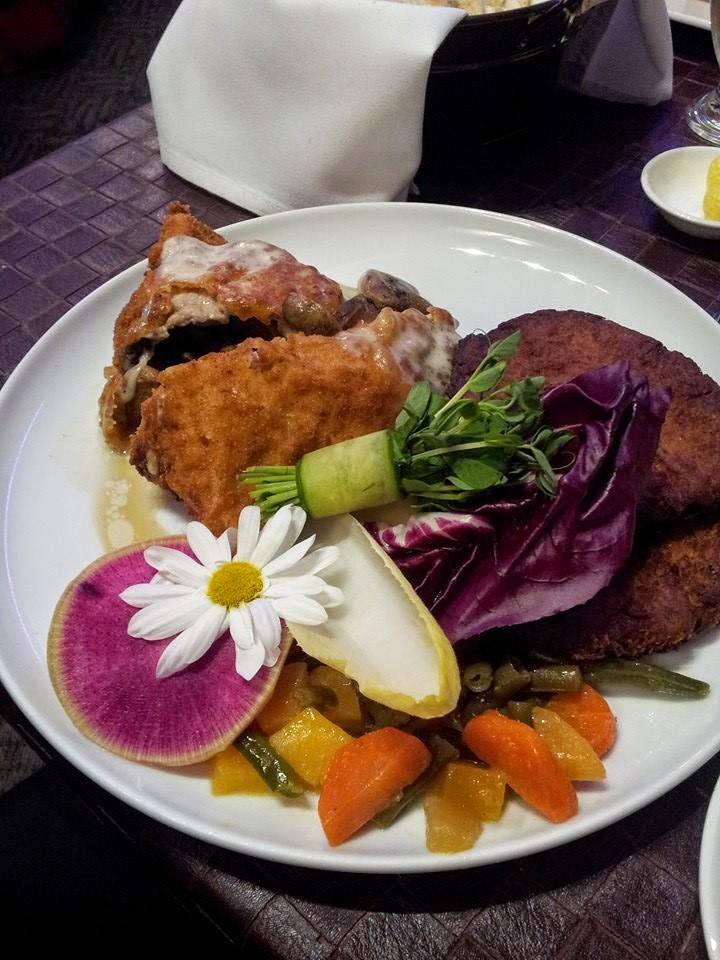 Graystones Restaurant | restaurant | 14889 Yonge St, Aurora, ON L4G 1M6, Canada | 9057279561 OR +1 905-727-9561