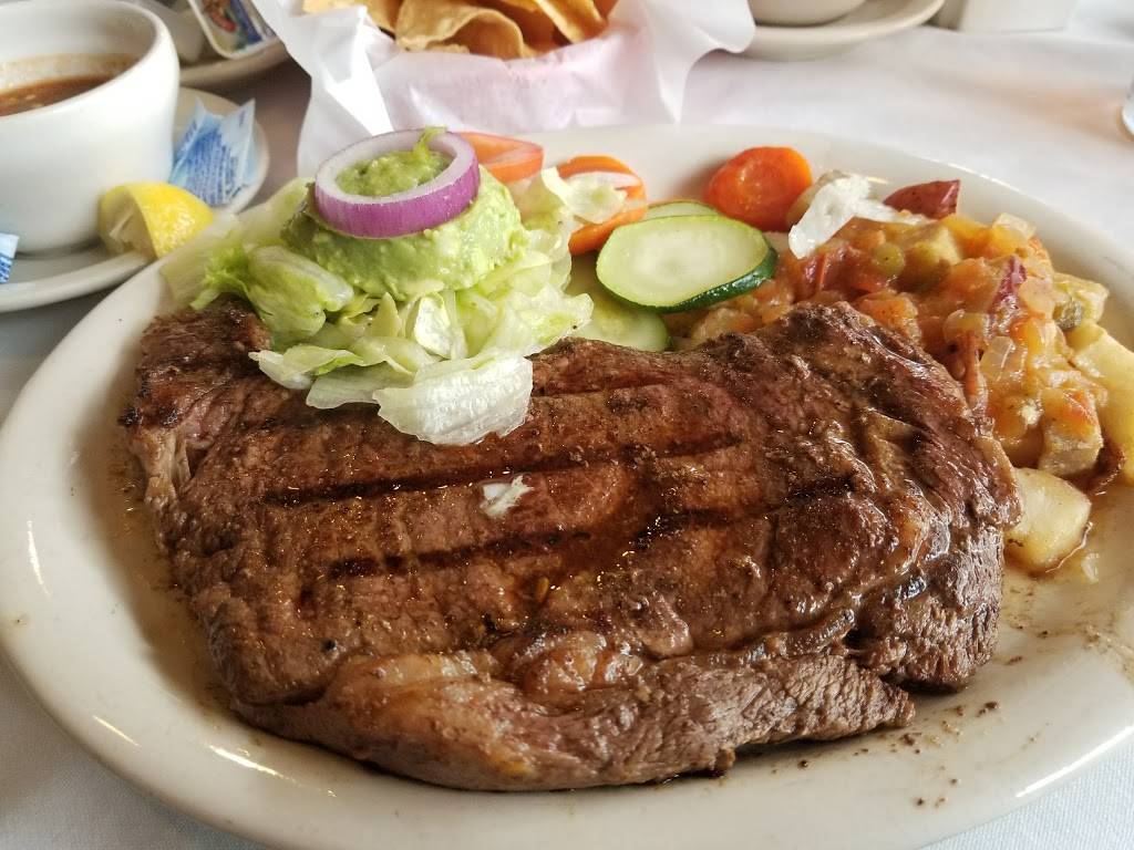 Tachitos Mexican Restaurant | restaurant | 3210 W Illinois Ave, Dallas, TX 75211, USA | 2143314600 OR +1 214-331-4600