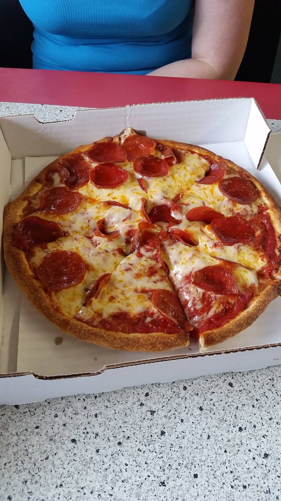 Claras Pizza and Subs | restaurant | 496 Indiana Ave, Mansfield, OH 44905, USA | 4195894611 OR +1 419-589-4611