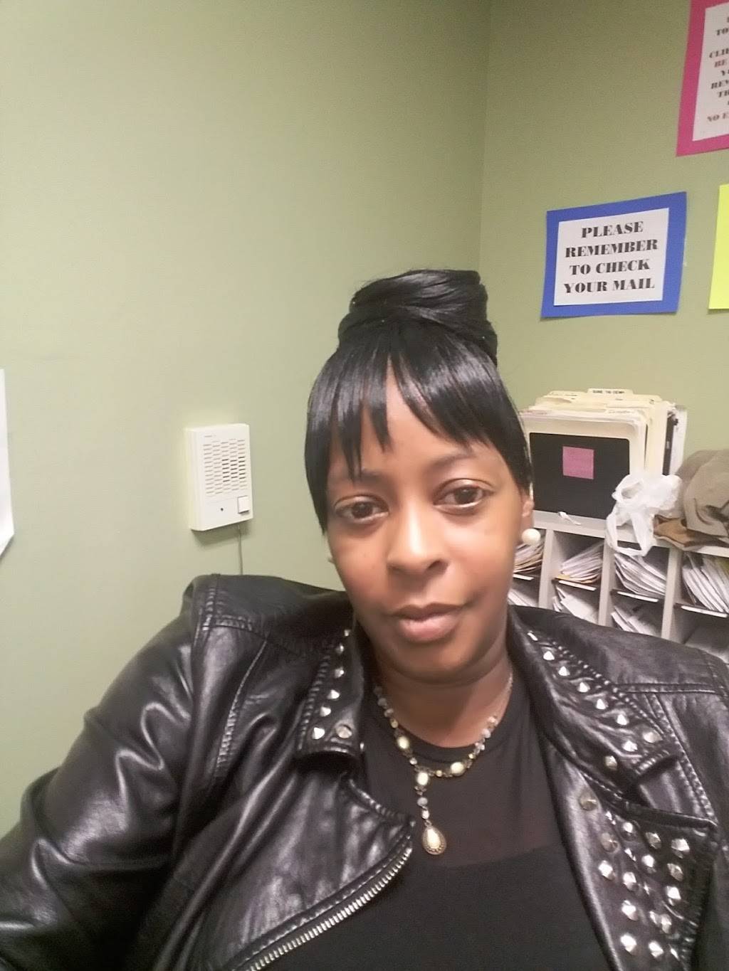 White Castle | restaurant | 220 Broadway, Paterson, NJ 07501, USA | 9733458928 OR +1 973-345-8928