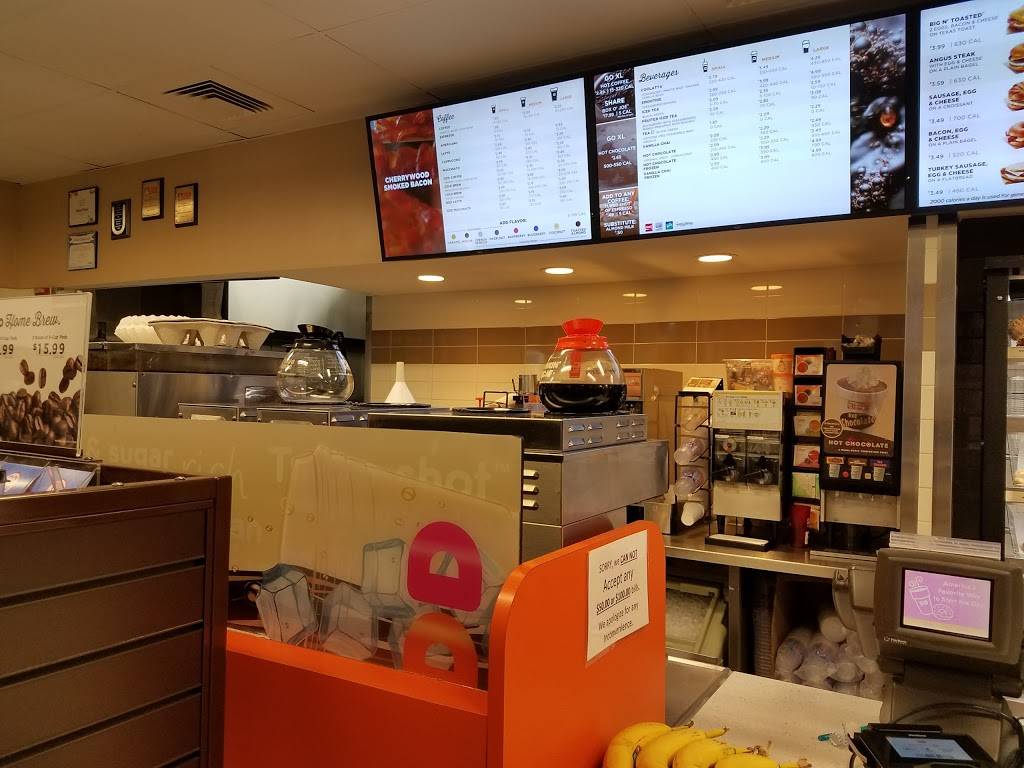 Dunkin | cafe | 108 S Northwest Hwy, Barrington, IL 60010, USA | 8473813808 OR +1 847-381-3808