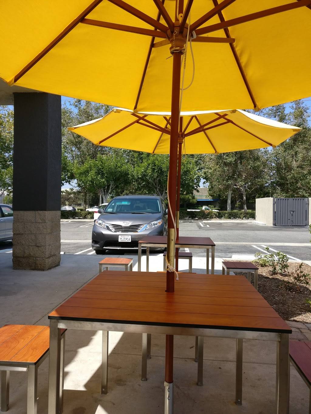 McDonalds | cafe | 84 Corporate Park, Irvine, CA 92606, USA | 9492511901 OR +1 949-251-1901