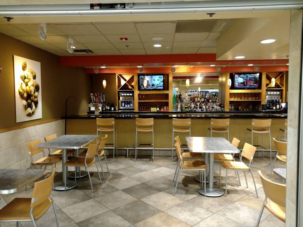 La Tapenade | restaurant | 10701 Lambert International Blvd, St. Louis, MO 63145, USA | 3144293400 OR +1 314-429-3400