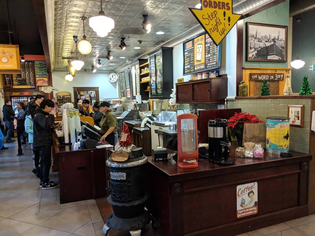 Potbelly Sandwich Shop | restaurant | 1111 3rd Avenue #LO801, Seattle, WA 98101, USA | 2062040079 OR +1 206-204-0079