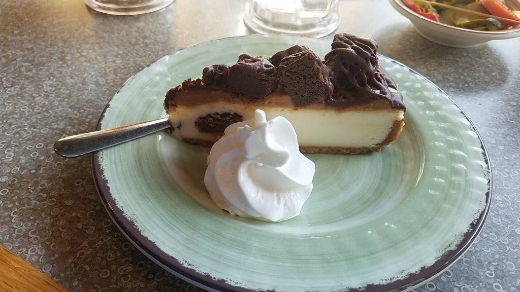 Isaacs Restaurant - Wyomissing | restaurant | 94 Commerce Dr, Wyomissing, PA 19610, USA | 6103761717 OR +1 610-376-1717