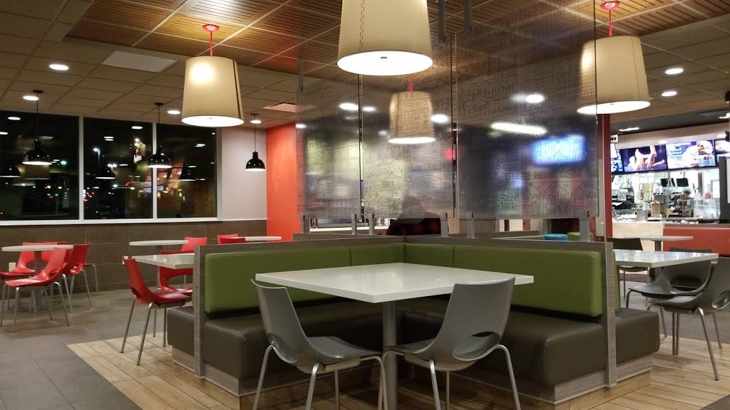 McDonalds | cafe | 482 Howe Ave, Cuyahoga Falls, OH 44221, USA | 3309239350 OR +1 330-923-9350