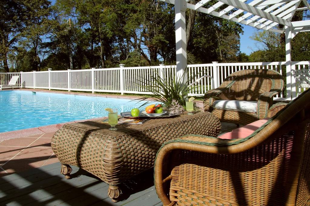 Prospect Hill Plantation Inn & Restaurant | restaurant | 2887 Poindexter Rd, Louisa, VA 23093, USA | 5409670844 OR +1 540-967-0844