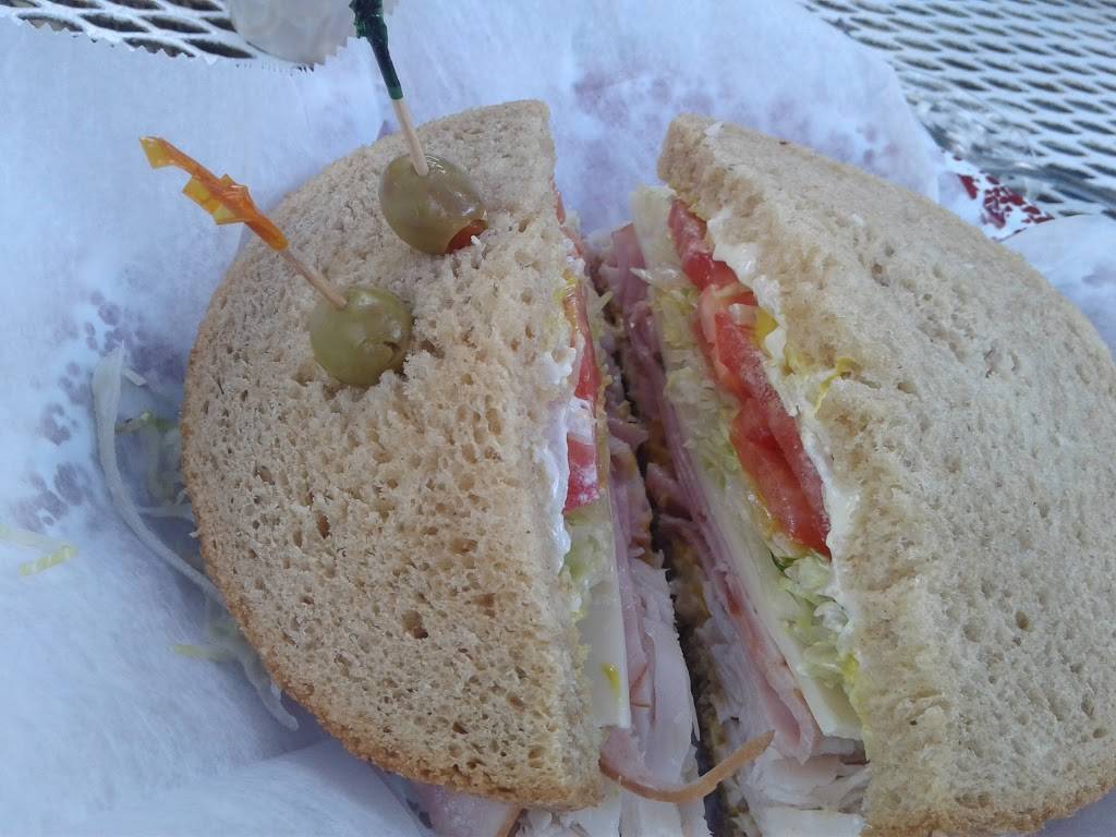 Pekadills | restaurant | 503 S Mears Ave, Whitehall, MI 49461, USA | 2318949551 OR +1 231-894-9551