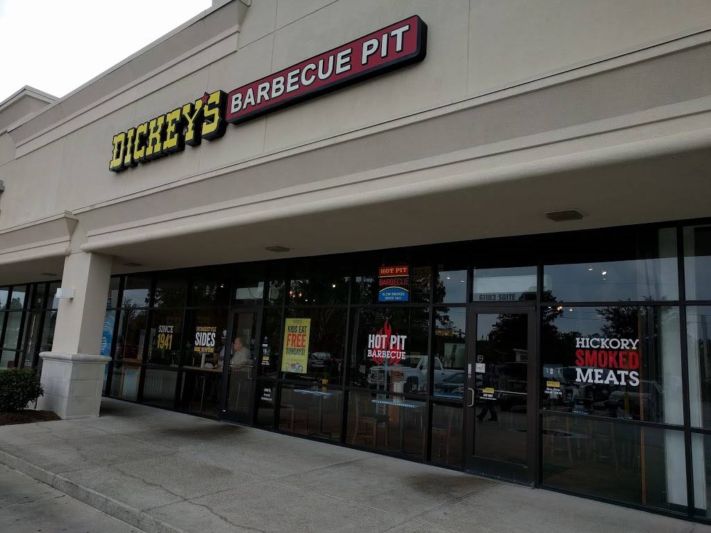 Dickeys Barbecue Pit | meal delivery | 61103 Airport Rd, Slidell, LA 70460, USA | 9857200070 OR +1 985-720-0070
