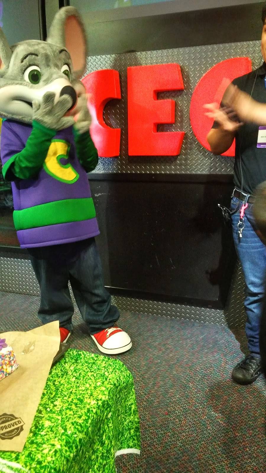 Chuck E. Cheeses | restaurant | 910 Renz Ln, Gilroy, CA 95020, USA | 4088461313 OR +1 408-846-1313