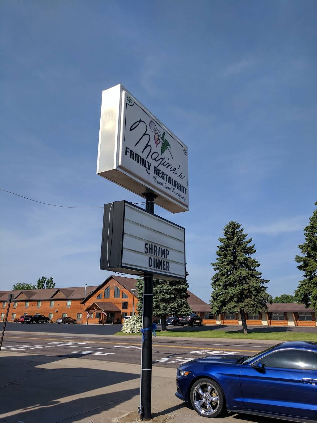 Maxines | restaurant | 1721 S Main St, Rice Lake, WI 54868, USA | 7152341662 OR +1 715-234-1662