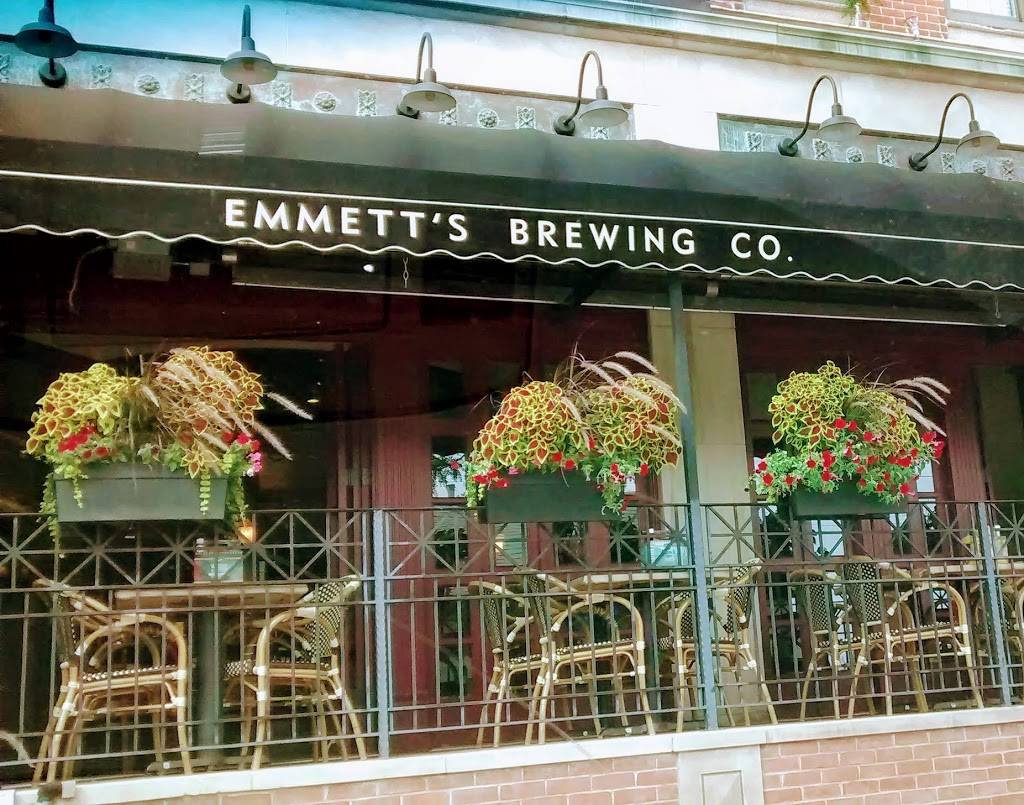 Emmetts Brewing Company | restaurant | 121 W Front St, Wheaton, IL 60187, USA | 6304807181 OR +1 630-480-7181