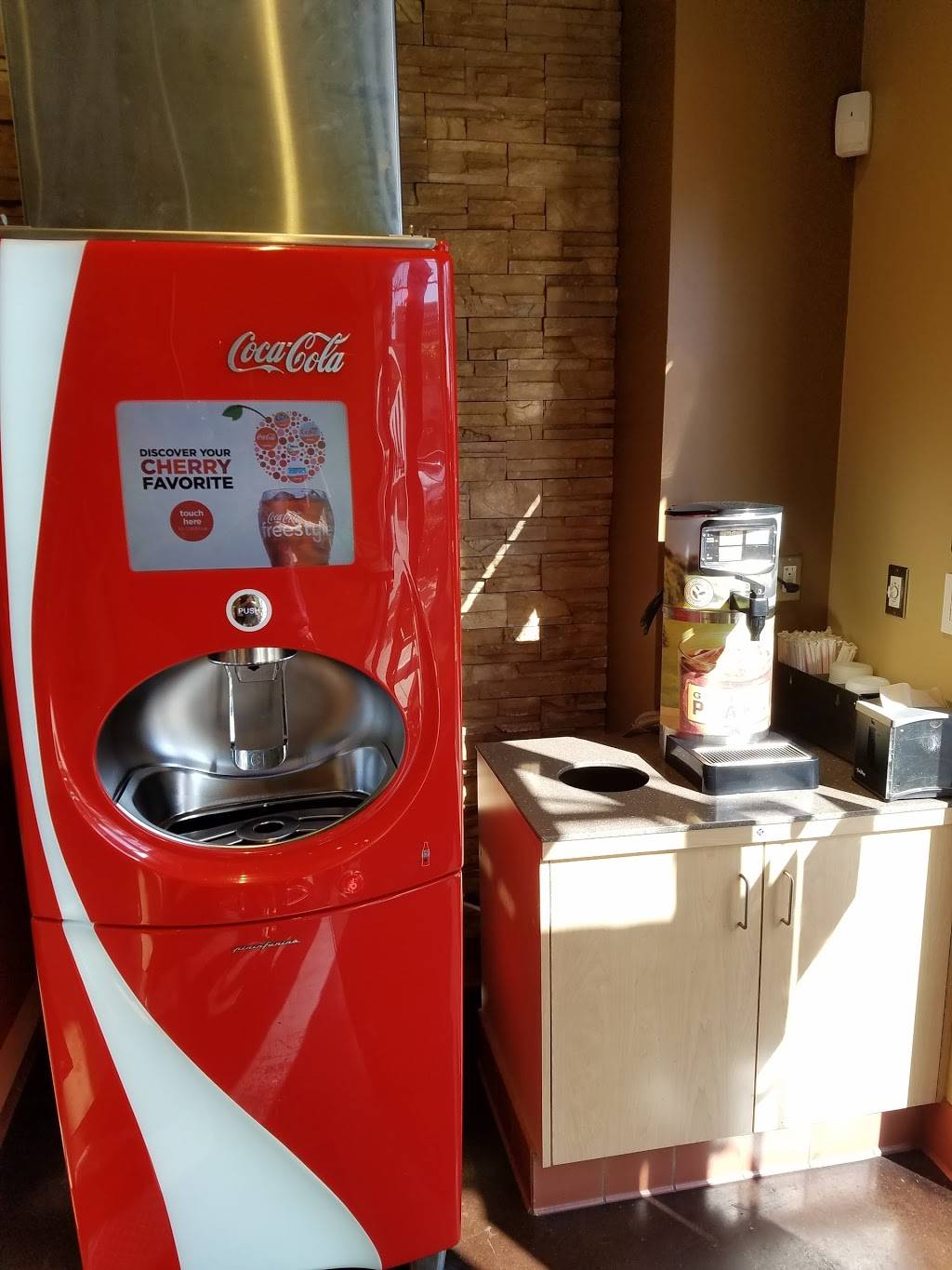 Pita Pit | restaurant | 5375 Napa St #110, San Diego, CA 92110, USA | 6193594458 OR +1 619-359-4458