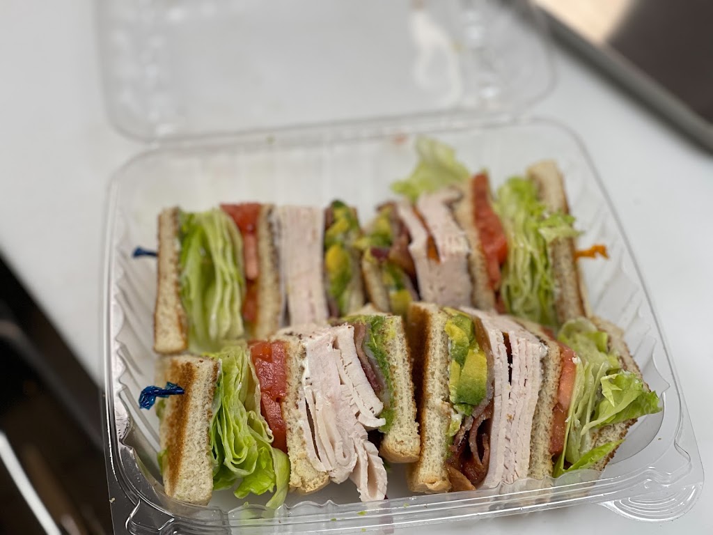 Ripineos Italian On Shady Grove | restaurant | 16004 Shady Grove Rd Suit # R, Gaithersburg, MD 20877, USA | 3013554532 OR +1 301-355-4532