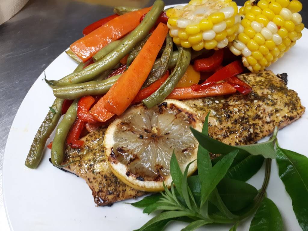 Noahs Inn | restaurant | 527 Mill St, Neustadt, ON N0G 2M0, Canada | 5197995383 OR +1 519-799-5383