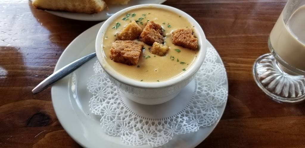 Gaffney’s | restaurant | 16 Caroline St, Saratoga Springs, NY 12866, USA | 5185877359 OR +1 518-587-7359