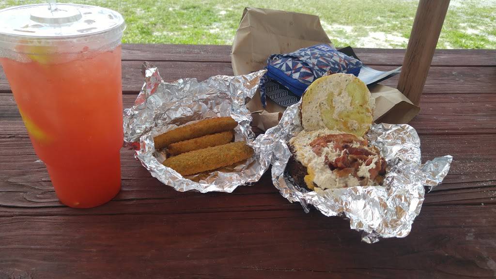 Smokeys | restaurant | 6527 Maddox Blvd, Chincoteague, VA 23336, USA | 7573366425 OR +1 757-336-6425