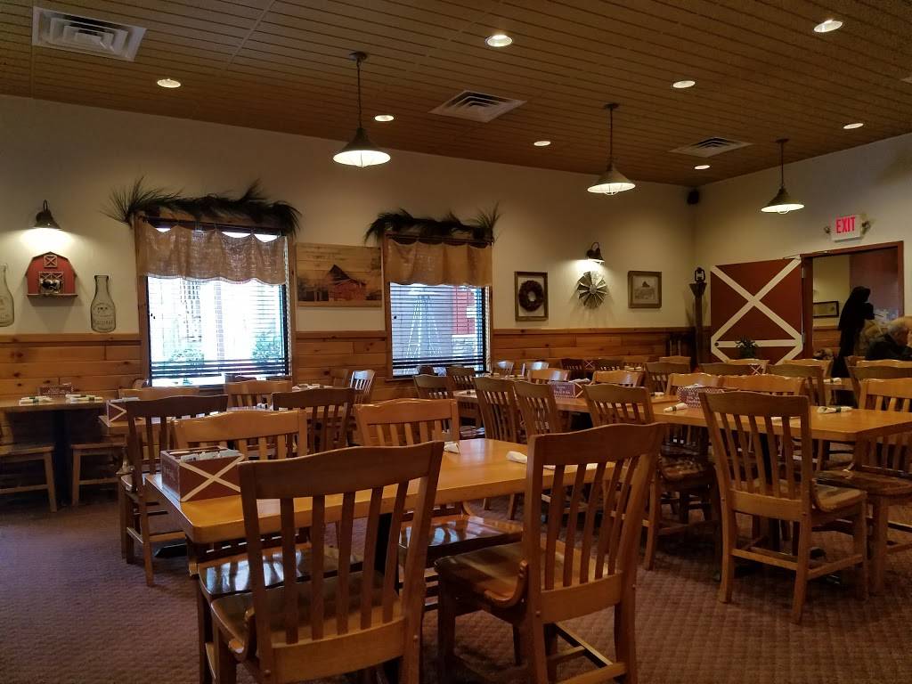 Farm Inn On Main | bakery | 123 N Main St, Shawano, WI 54166, USA | 7155244916 OR +1 715-524-4916