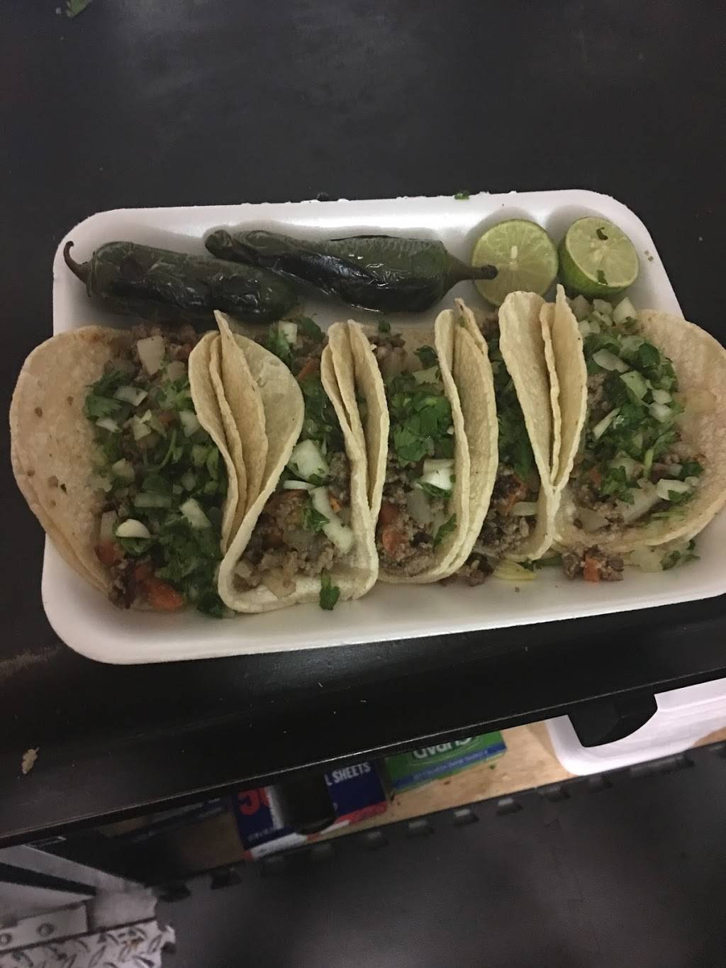 Elotes la Pasadita | restaurant | 2020 N 25th St, Waco, TX 76708, USA | 2546338891 OR +1 254-633-8891