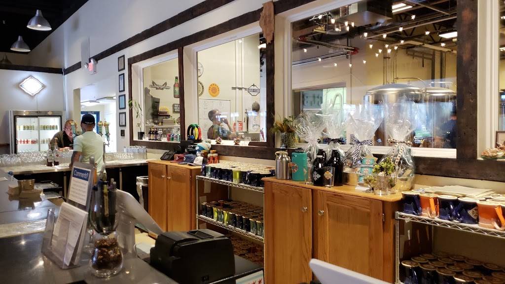 Crystal Lake Brewing | restaurant | 150 N Main St, Crystal Lake, IL 60014, USA | 7792209288 OR +1 779-220-9288