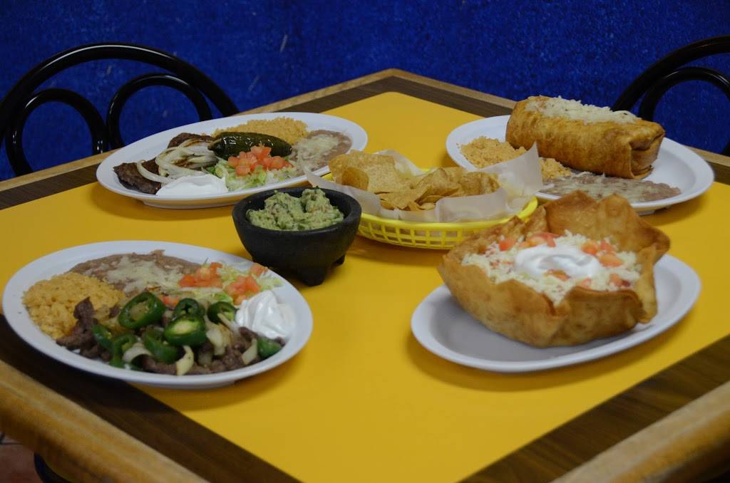 Super Burrito Aguascalientes | restaurant | 18 S Locust St, Manteno, IL 60950, USA | 8154682010 OR +1 815-468-2010