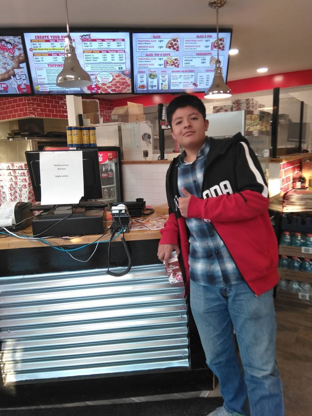 Square Boy Pizza | restaurant | 24601 ON-7, Sharbot Lake, ON K0H 2P0, Canada | 6132793361 OR +1 613-279-3361