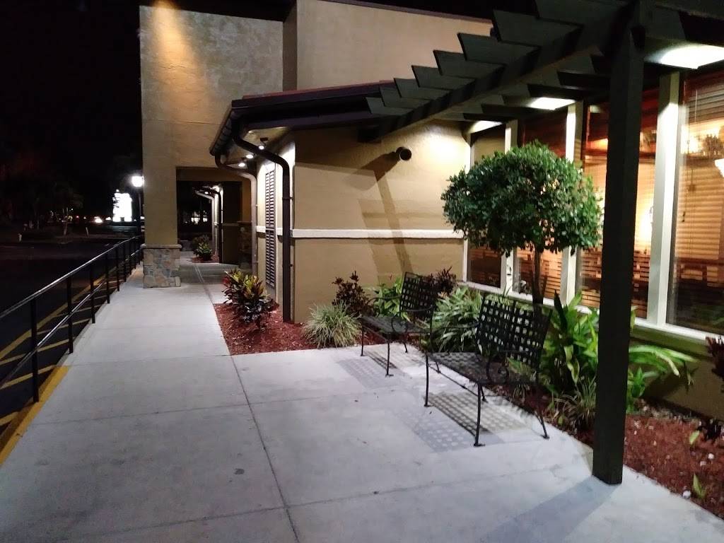 Olive Garden Italian Restaurant | meal takeaway | 5801 Lake Worth Rd, Lake Worth, FL 33463, USA | 5616410900 OR +1 561-641-0900