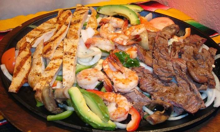 Villa Corona Cocina Mexicana | restaurant | 3614 Bel Aire Plaza, Napa, CA 94558, USA | 7072578685 OR +1 707-257-8685