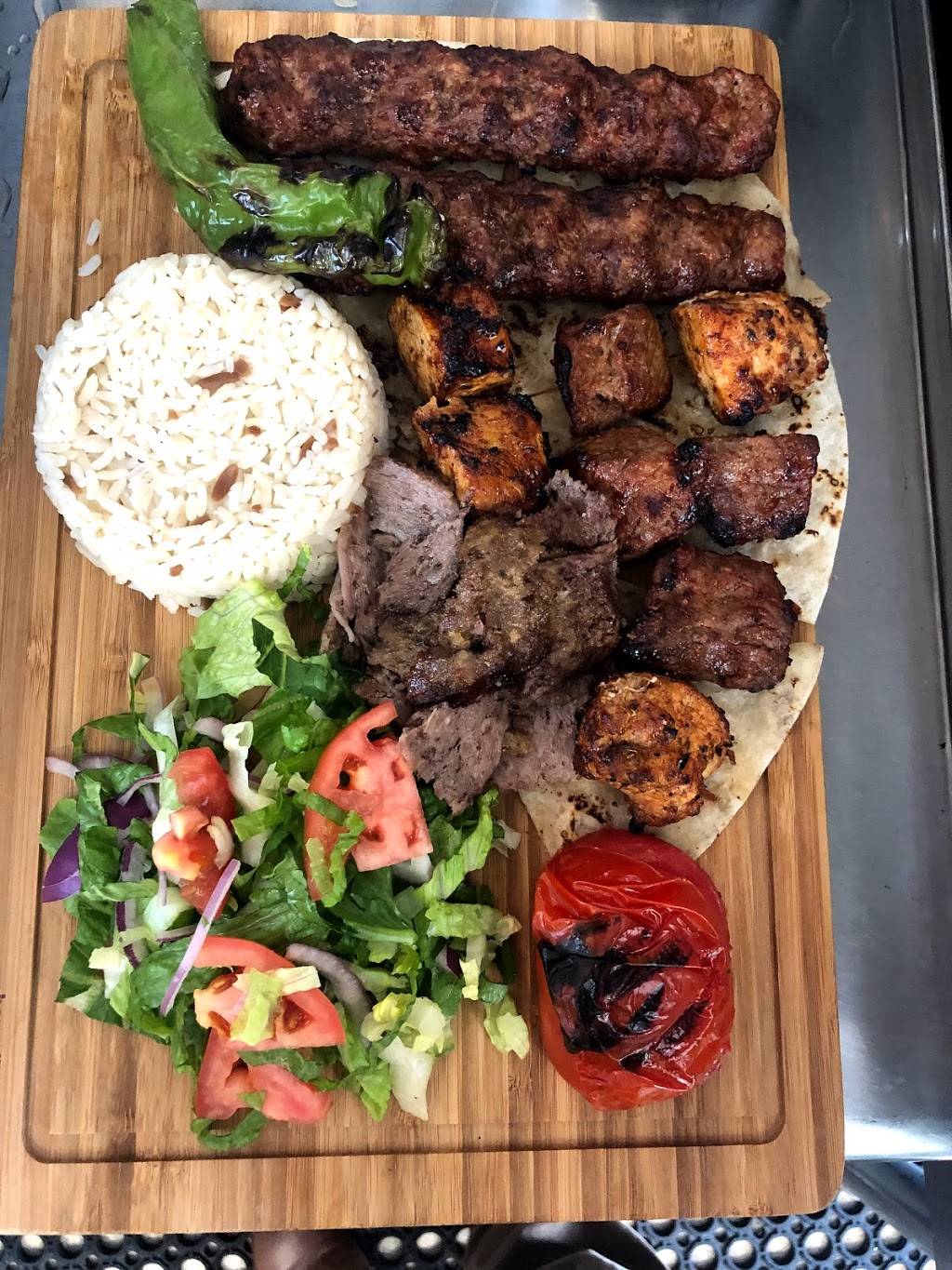 Flame Gyro | restaurant | 2701 Church Ave, Brooklyn, NY 11226, USA | 3476633333 OR +1 347-663-3333