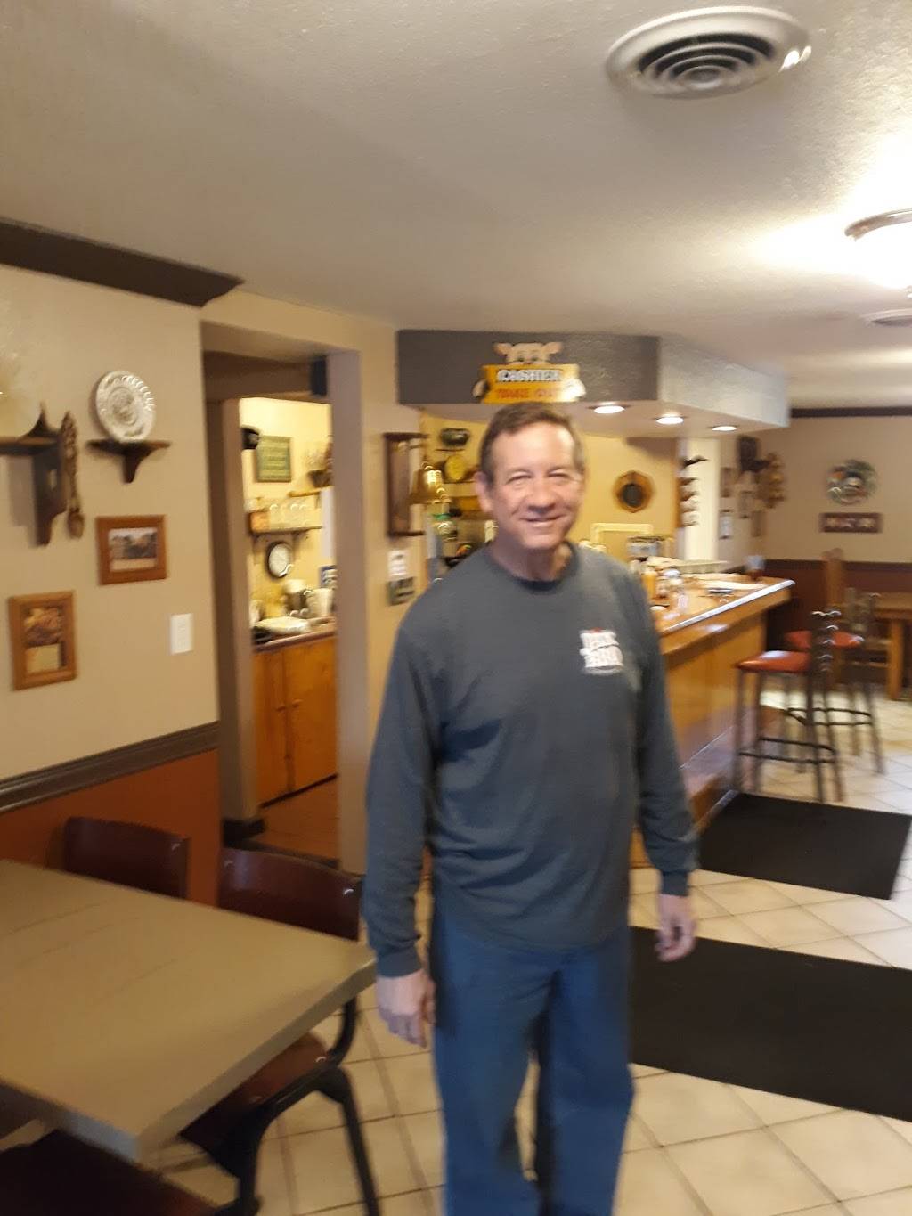 Jax Bbq | restaurant | 107 E Jackson Rd, Concord, MI 49237, USA | 5178956060 OR +1 517-895-6060