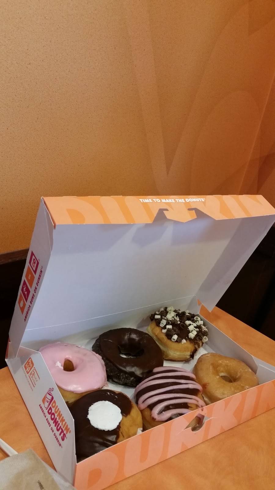 Dunkin | bakery | 1002 Alverez Ave, The Villages, FL 32159, USA | 3526331445 OR +1 352-633-1445