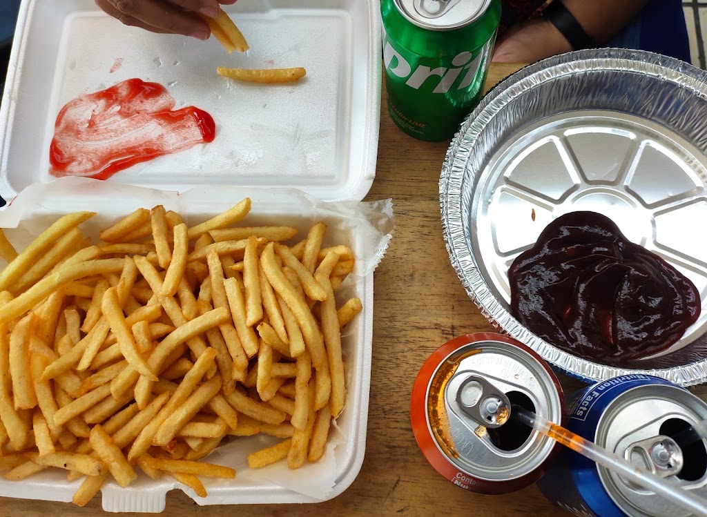 Kings Crown Fried Chicken | restaurant | 7219 West Chester Pike, Upper Darby, PA 19082, USA | 6103523487 OR +1 610-352-3487