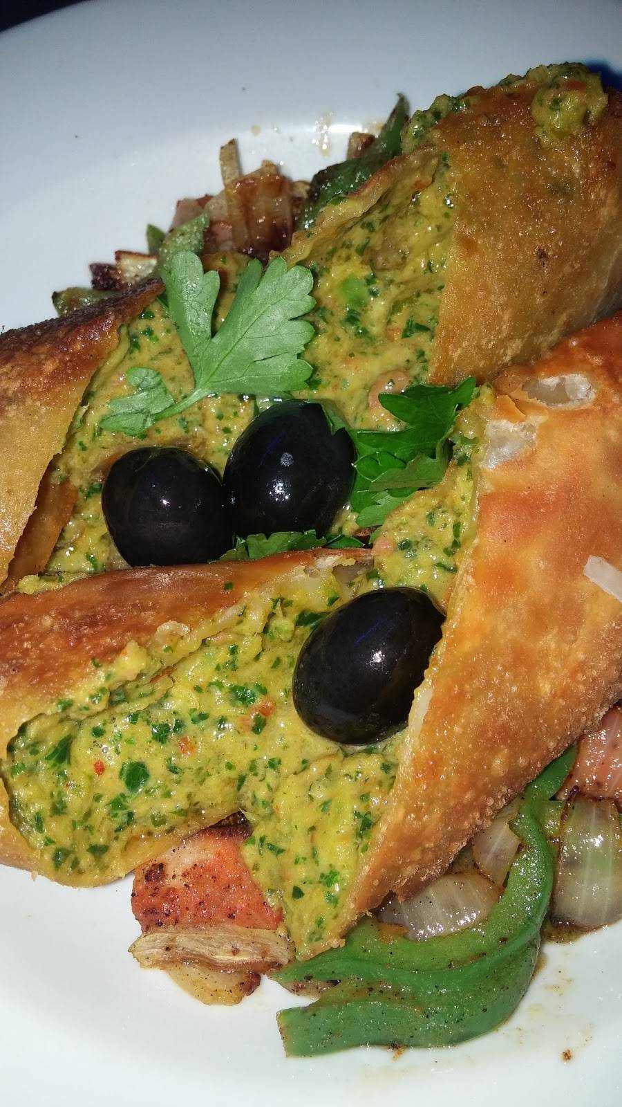 Incognito Bistro & Lounge | restaurant | 1606 Acushnet Ave, New Bedford, MA 02746, USA | 5089933933 OR +1 508-993-3933