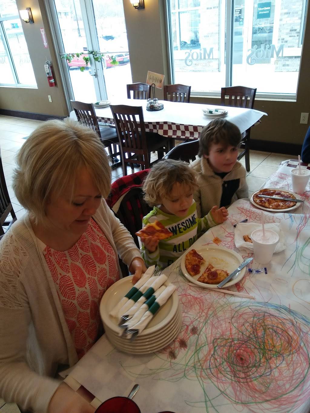 Mios Pizza | restaurant | 732 Middleton Way #, 105 # 105, Loveland, OH 45140, USA | 5136976467 OR +1 513-697-6467