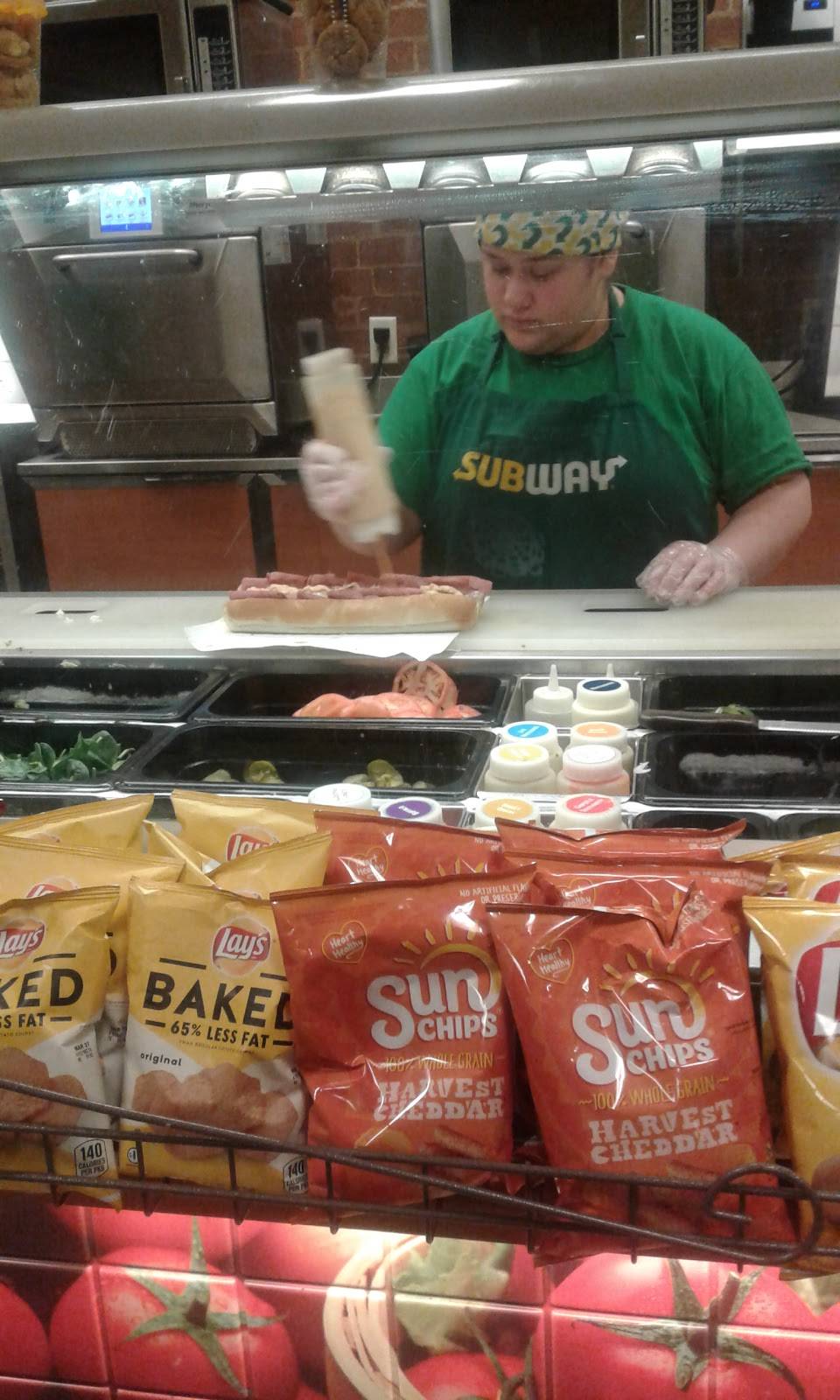 Subway | restaurant | 1111 Division St, Burlington, IA 52601, USA | 3197521500 OR +1 319-752-1500