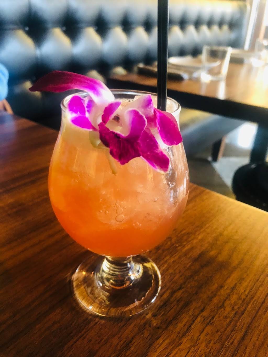 Empire Kitchen & Cocktails | restaurant | 3148 Woodward Ave, Detroit, MI 48201, USA | 3133153131 OR +1 313-315-3131